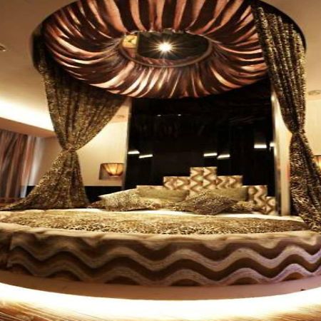 We Love Hotel Шанхай Екстериор снимка